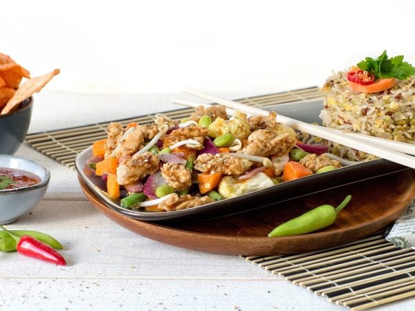 Specialist in de ontwikkeling van vegan en plant-based producten: Gemarineerde Vegan Stukjes als van Kip