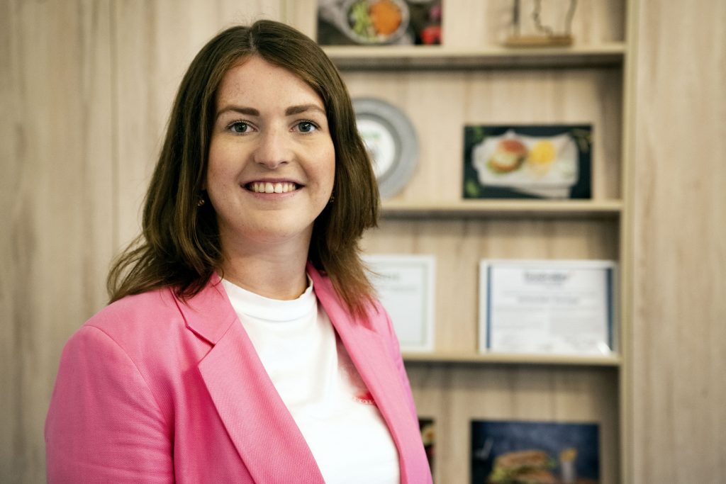Eveline Scherff, Sales Support Specialist